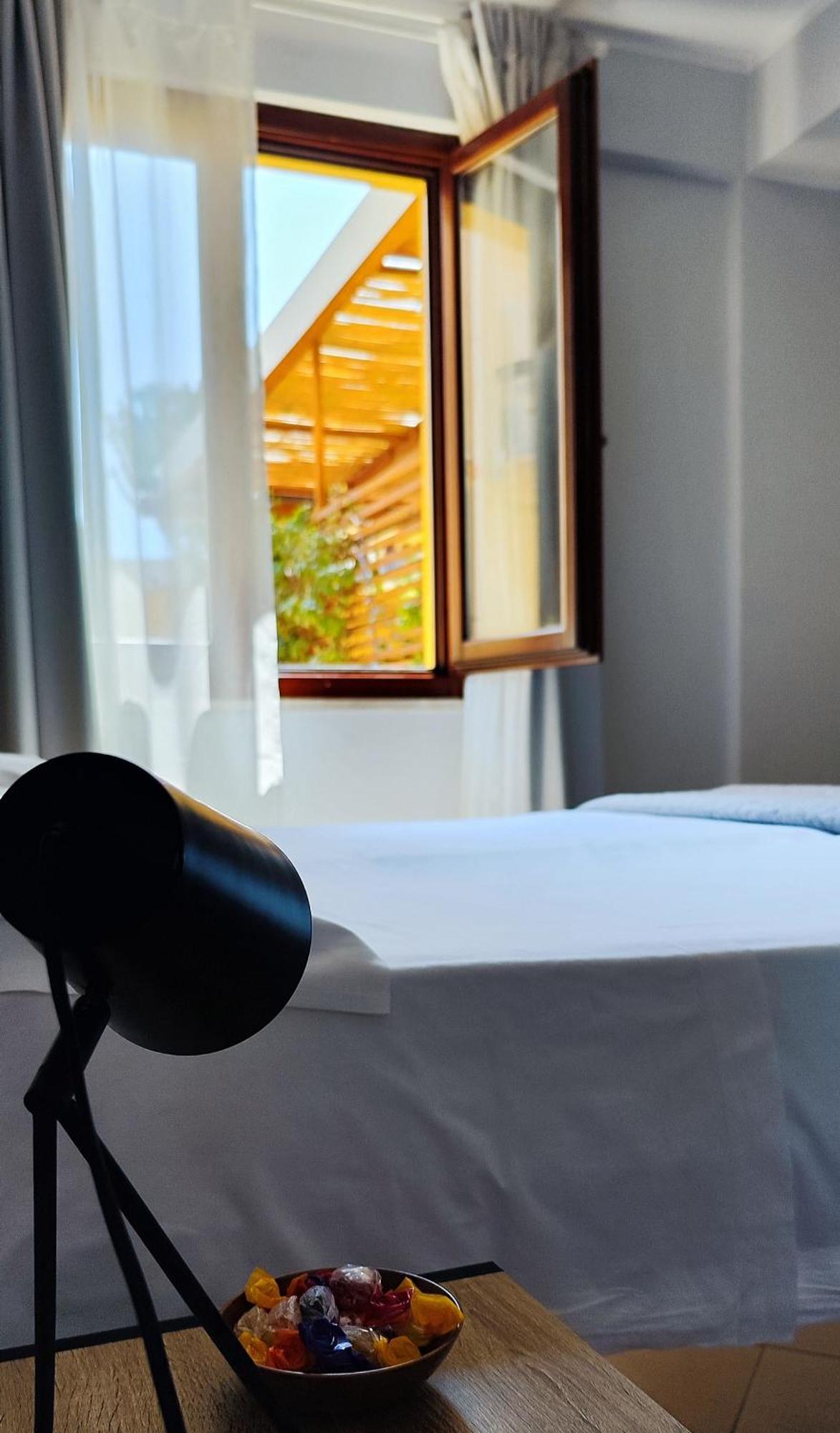 קאסטלמארה דל גולפו Bed & Breakfast Tiziana מראה חיצוני תמונה